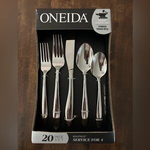 Oneida NIB Stainless Steel 20 Piece Set Solefield